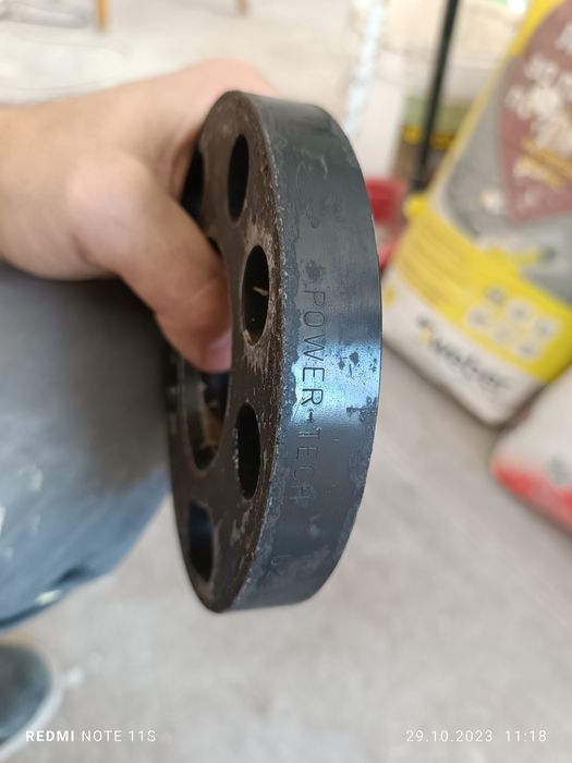 Универсални фланци 20 мм