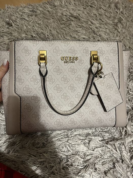 Чанта Guess оригинална