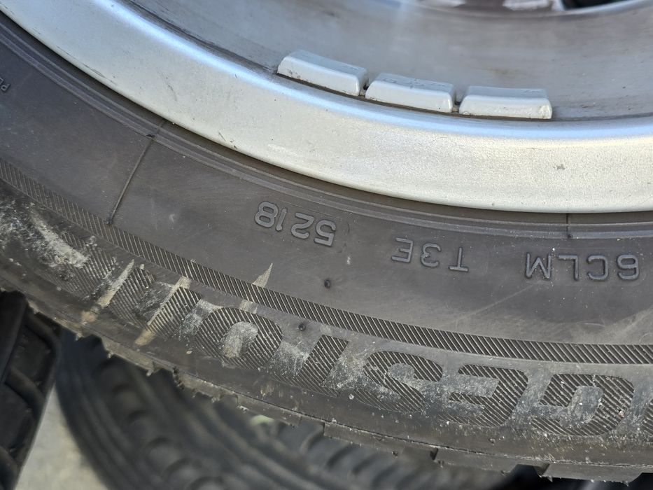 4 Броя 215/55/17 Bridgestone 2x7mm 2x5mm