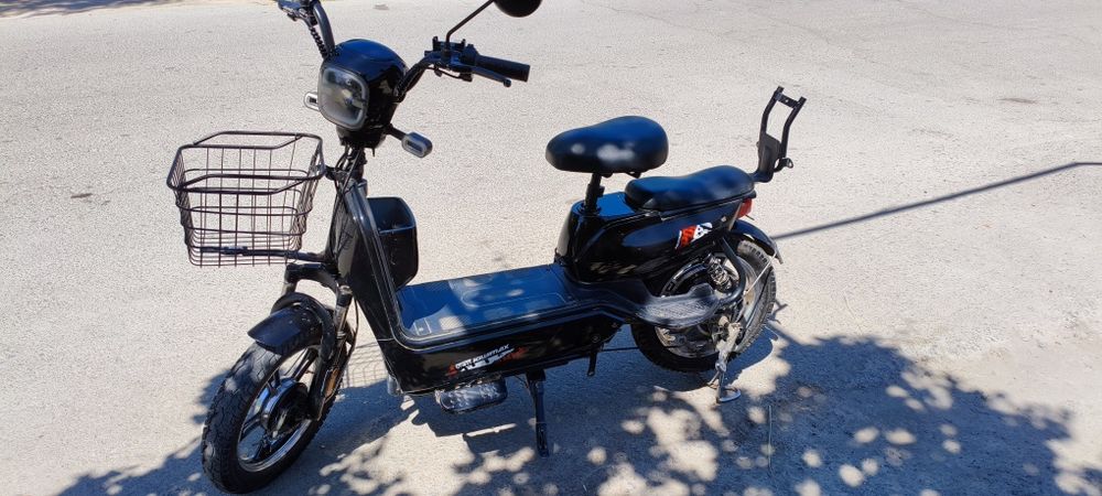 Scuter 60km yuradi tezligi 55