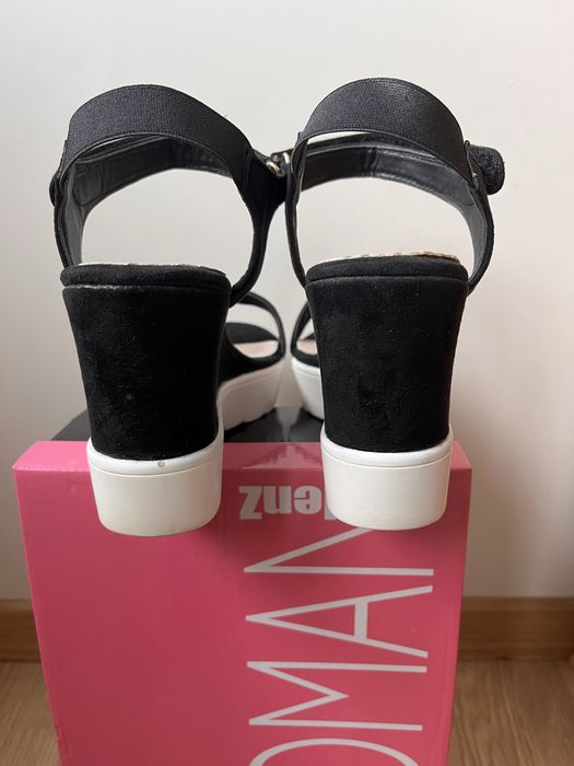 Дамски сандали TENDENZ