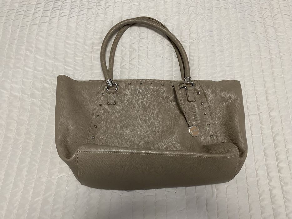 Маркови чанти от естествена кожа