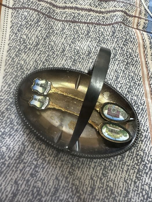 Продаю винтажную конфетницу и ложки