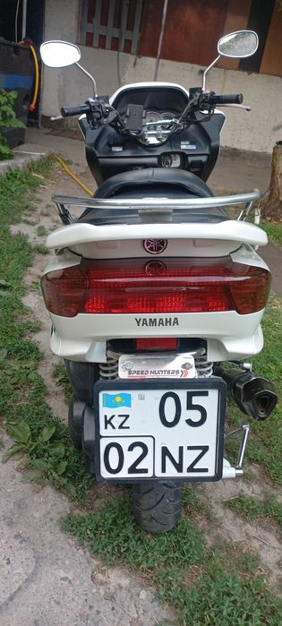 Максискутер Ямаха 250 куб японец