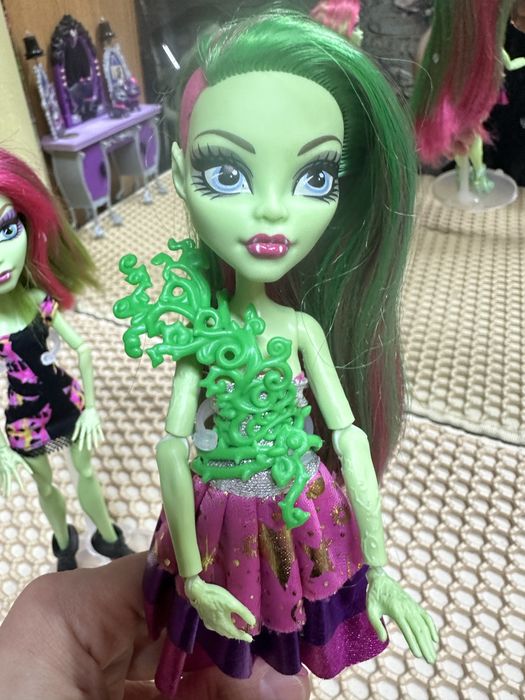 Продам кукол монстр  хай!