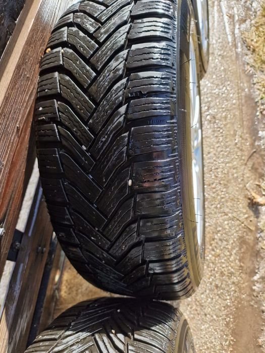 Jante + anvelope iarnă 205/55/16 Michelin Alpin 6 Ford Focus  3