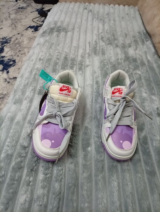 Продаются крассовки новые.