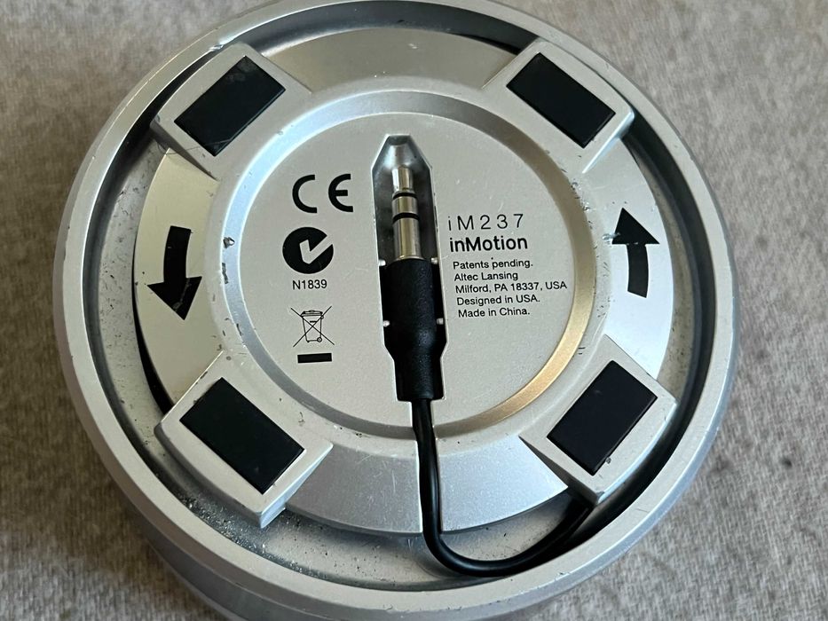 Difuzor portabil Altec Lansing iM-237 Orbit Ultra pentru playere MP3