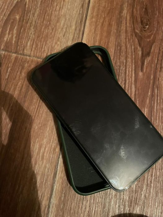 Айфон 13 хорошым состаяния