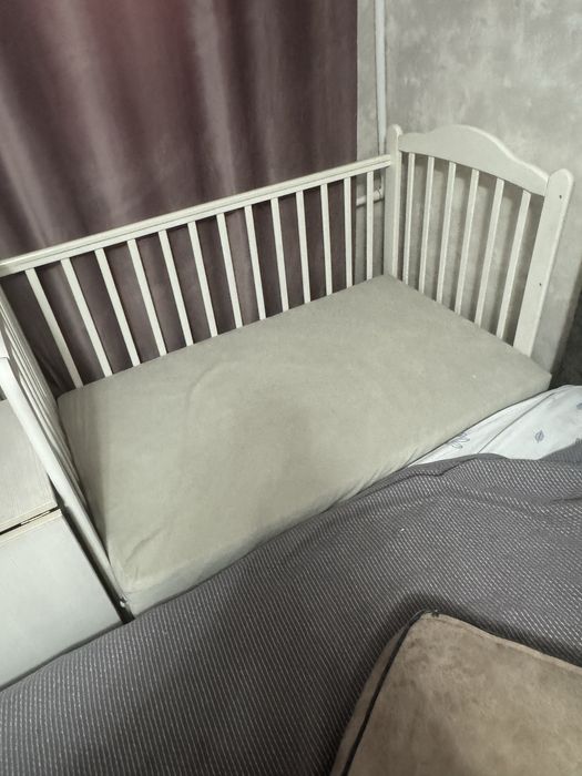 Продам детскую кроватку