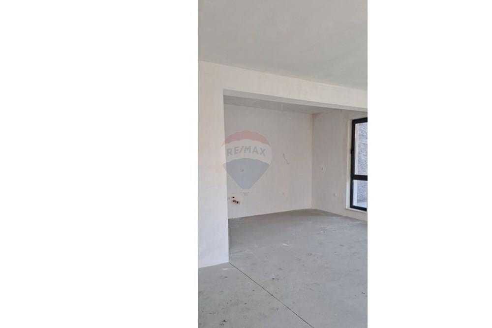 Продава се Къща в с. Белащица, Област Пловдив - 200 кв.м за 1610 €/кв.м - Снимка #1