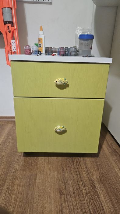 Vand mobila camera copil din MDF cu pat rabatabil pe perete