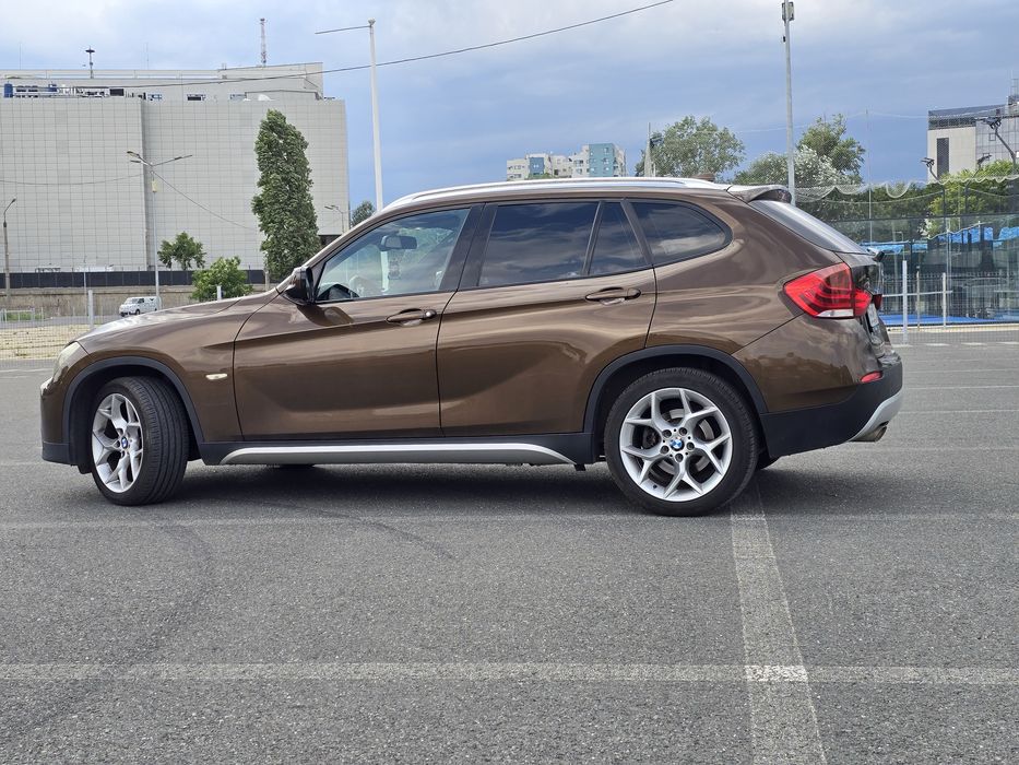 BMW X1 2010 — imagine 2