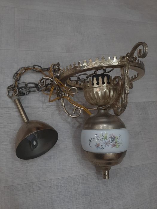 Два светильника, настольная лампа