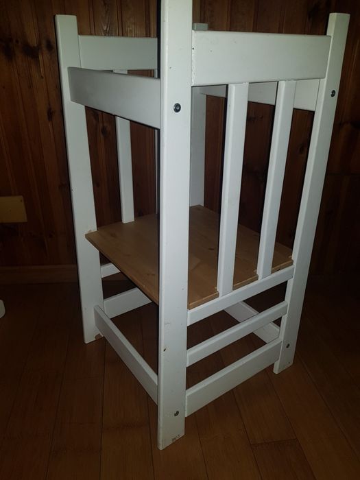 Turn de invatare din lemn masiv