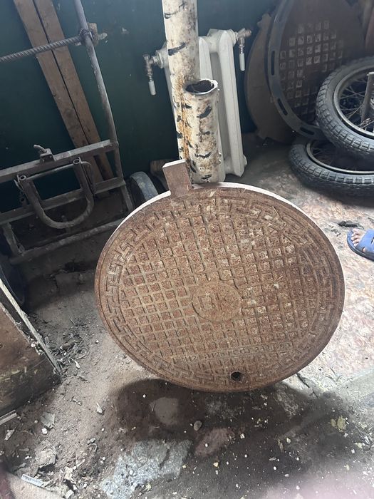 Продам канализационные крышки