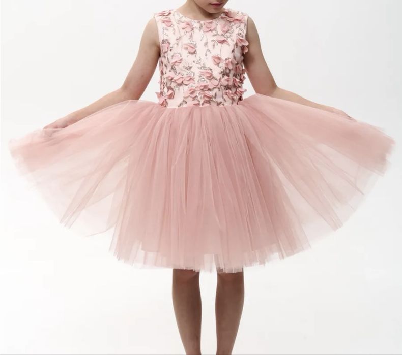 Продам вечернее платье на девочку