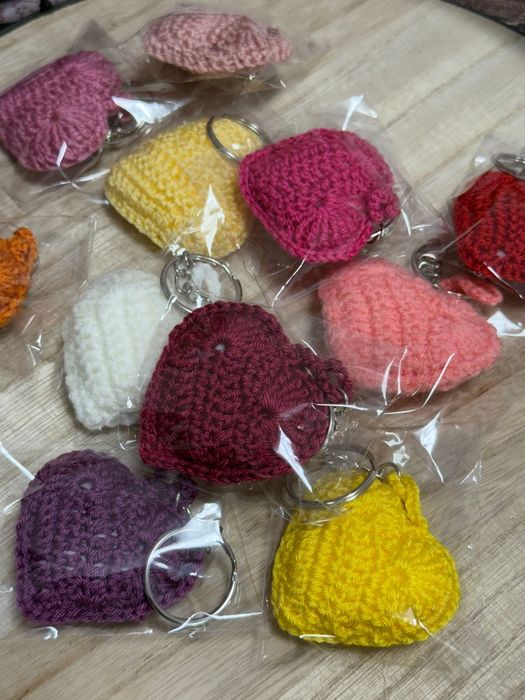 Breloc Inima Handmade Tricotat Roz