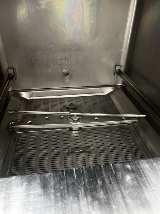 Италиянска професионална съдомиялна машина