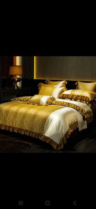 „Lenjerie de pat matrimonială, bumbac&damasc Auriu– confort și stil”