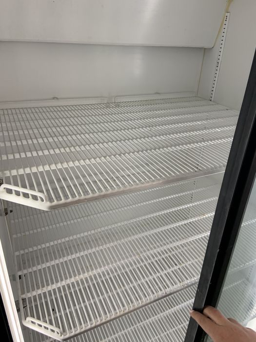 Хладилна витрина двойна/плъзгащи врати/90см