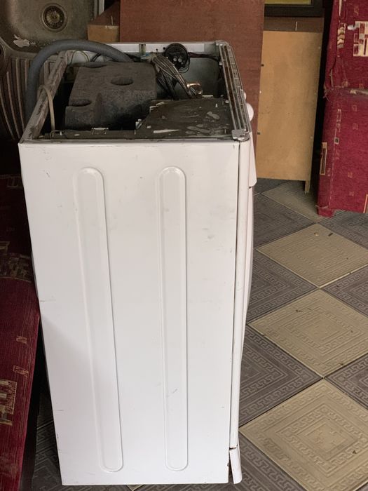 Продам стиральную машину