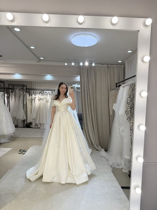 Свадебное платье А символ