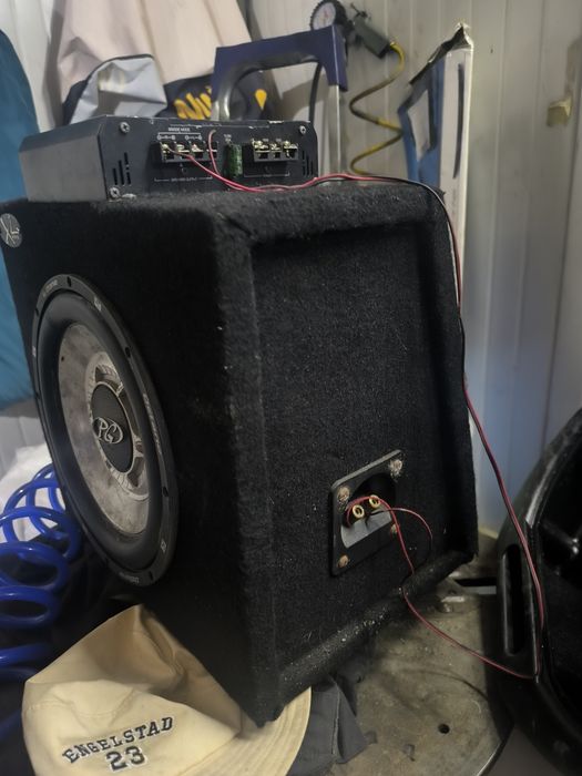 Бас каса субуфер + усилвател JVC