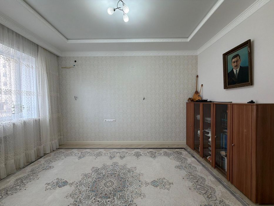 4 бөлмелі пәтер сатылады.