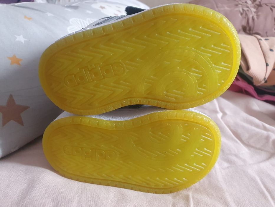 Adidas original, marimea 19