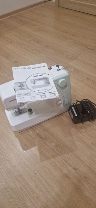 Швейная машина Janome GR-24