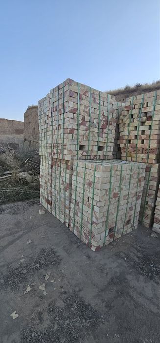 Pishgan Teshikli termo g'isht