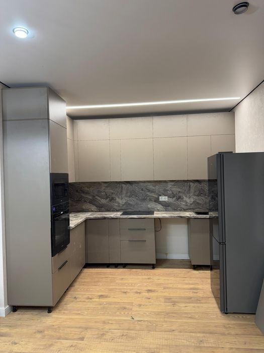 Сборщик мебельи услуга мебельщика.