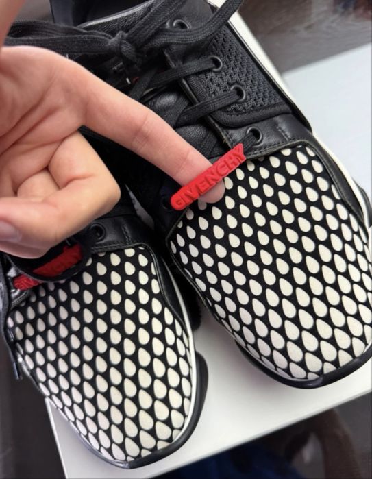 Givenchy barbati  sneakersi