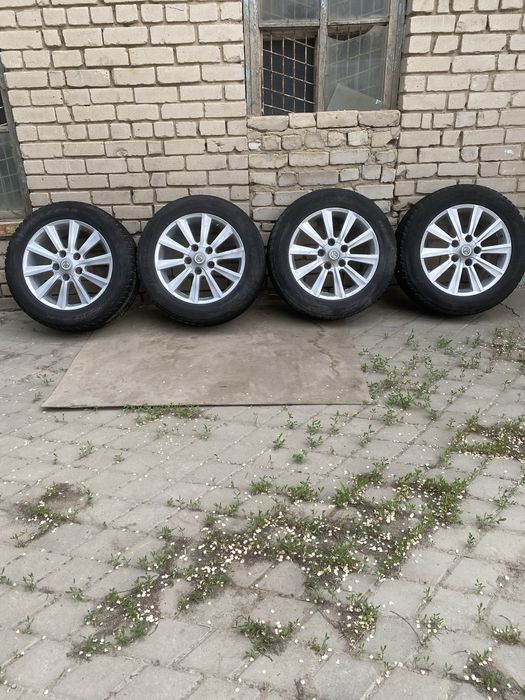 Продам шины 275/55R20 с дисками