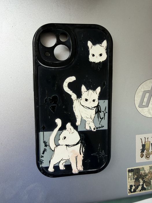 Чехлы на айфон 13