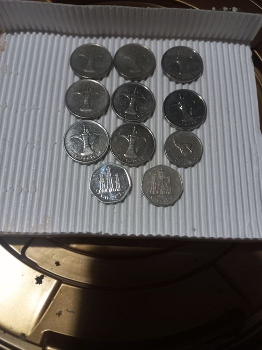 Монеты   дирхамы