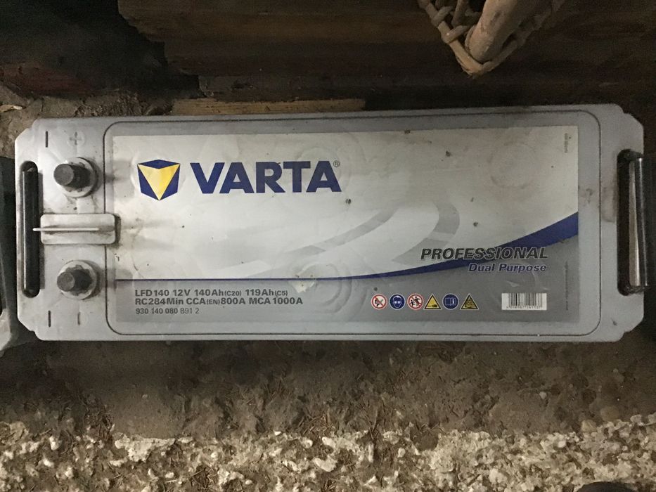 Тягови Гелови  акумолатори Varta 12V   140Ah.