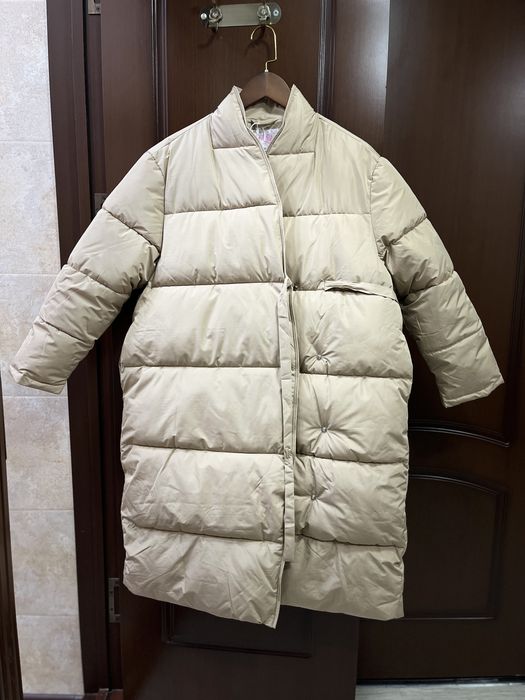 Пуховик, длинная куртка на запах. Размер М (большемерит)