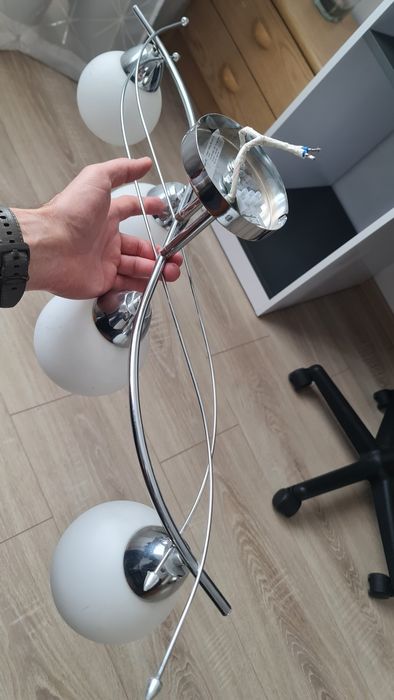 Lustra 4x40W economică