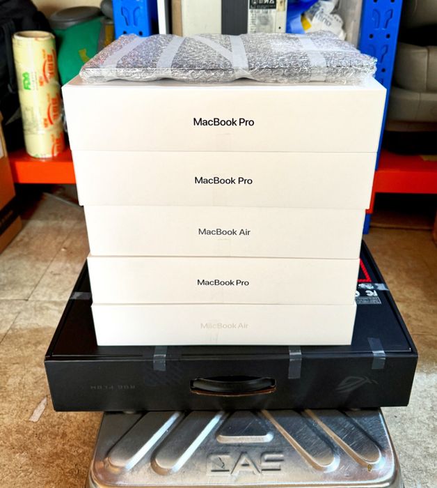 MacBook Pro M1 Silver 8/256- Chotkiy noutbuk ( Makbuk-Apple)