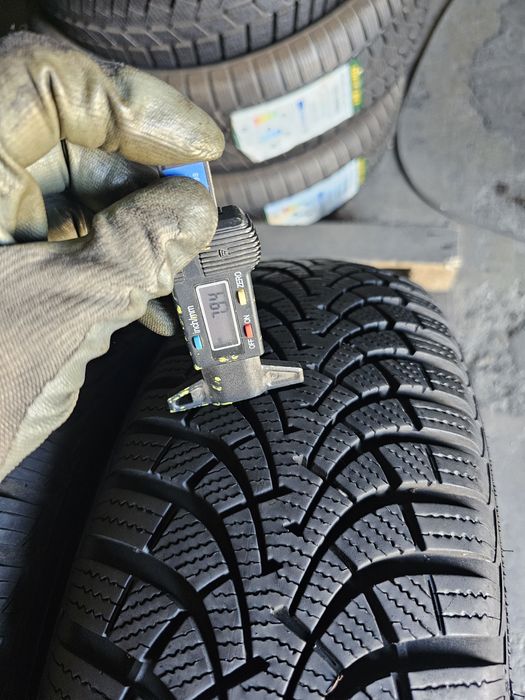 4 anvelope iarna 195 65 15 Goodyear 7.9mm 2019