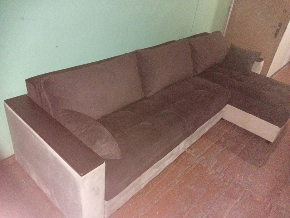 Диван продам б.у.