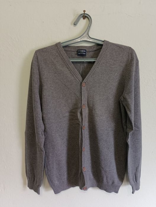 Жилеты, кофты теплые и шерстяные.