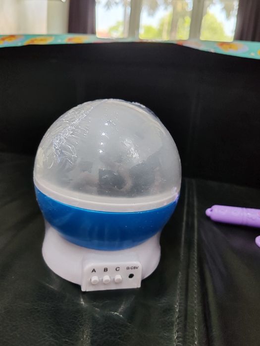 Бебешки проектор/ нощтна лампа Звезди луна светлина