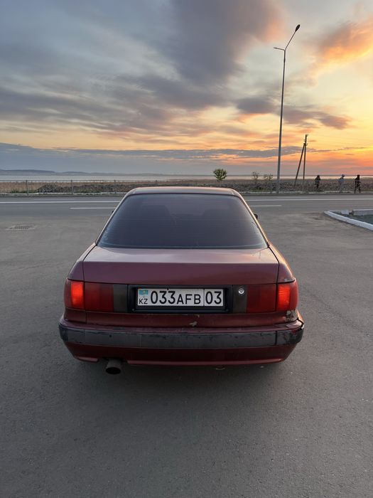 Продам ауди 80 б4