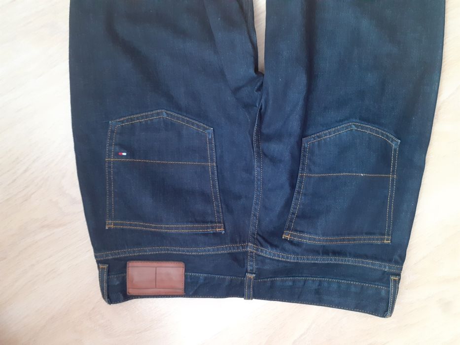 Дънки tommy.Промо цена.