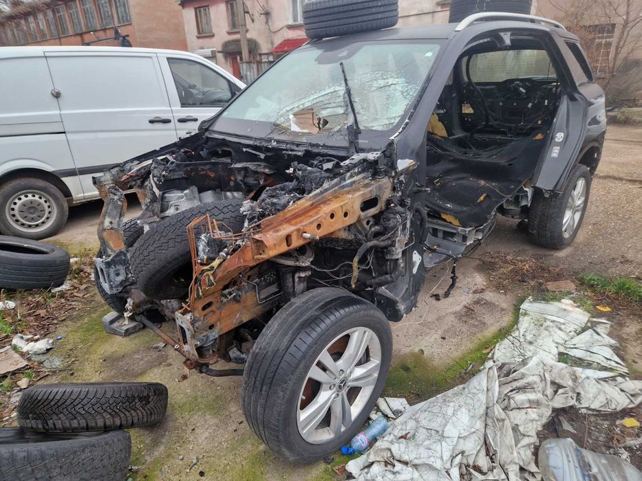 Части за Мercedes - Benz GLE ( W166 )