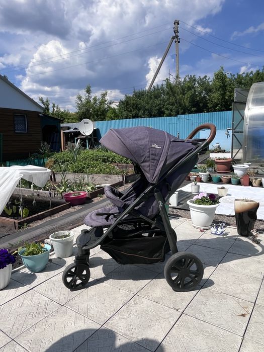 Продам коляску в хорошем состоянии.