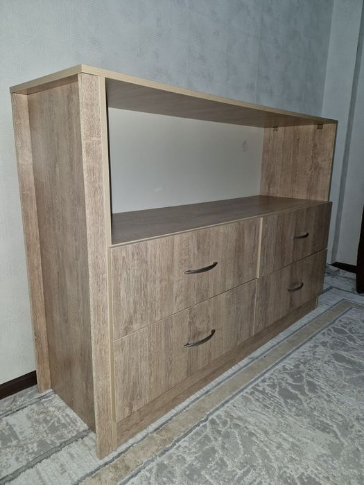 Тумба,4 выдвижных ящика